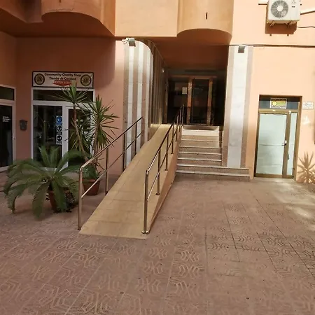 Apartmento Helena - 3 Minutos Desde La Playa Appartement