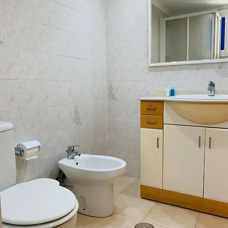 Apartmento Helena - 3 Minutos Desde La Playa Appartement