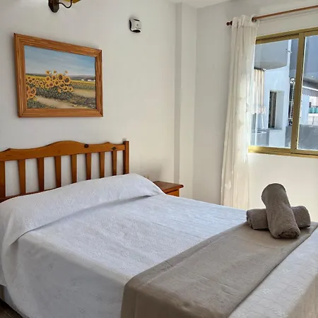 Apartmento Helena - 3 Minutos Desde La Playa Appartement